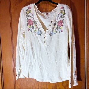 Floral Embroidered Cream Top